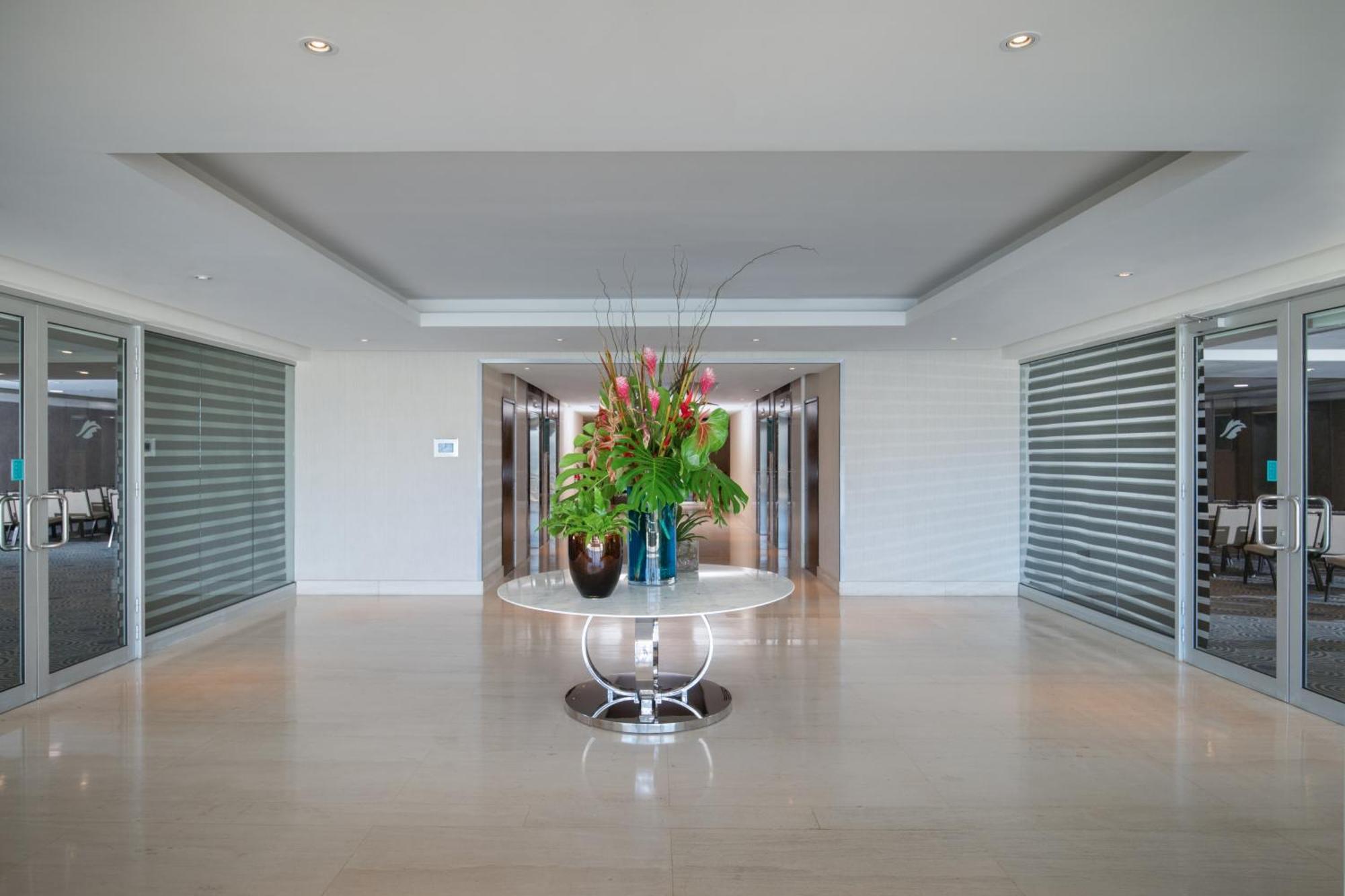Embassy Suites By Hilton Santo Domingo Exterior foto